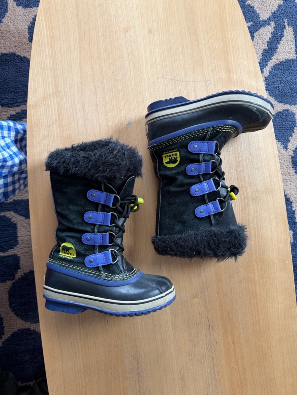 Sorel Kids Black and Purple Faux-Felt Lined tall Boots size 1